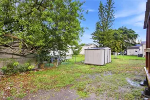 19800 SW 180th Ave, Miami, FL 33187 - Photo 23