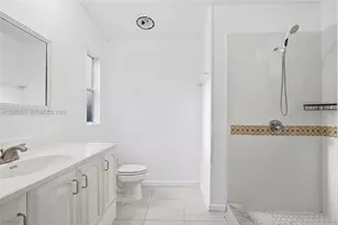 19800 SW 180th Ave, Miami, FL 33187 - Photo 15