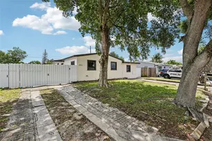1421 N 68th Terrace, Hollywood, FL 33024 - Photo 3