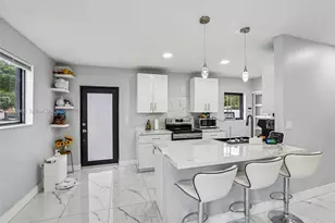 1421 N 68th Terrace, Hollywood, FL 33024 - Photo 13