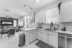15740 SW 141st St, Miami, FL 33196 - Photo 9