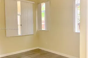 2536 NE 41st Ave, Homestead, FL 33033 - Photo 9