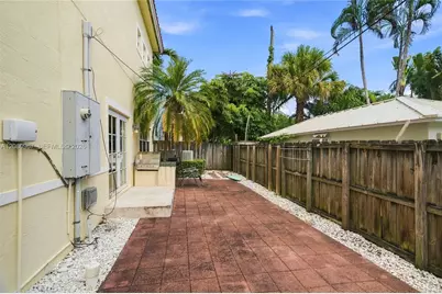 913 SW 8th St #2, Fort Lauderdale, FL 33315 - Photo 33