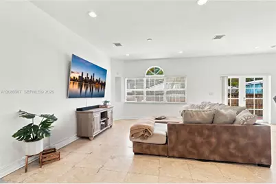 913 SW 8th St #2, Fort Lauderdale, FL 33315 - Photo 9