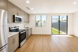 12554 SW 194th St, Miami, FL 33177 - Photo 3