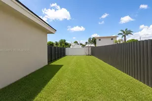 12554 SW 194th St, Miami, FL 33177 - Photo 9