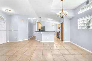 17002 NW 10th St, Pembroke Pines, FL 33028 - Photo 7