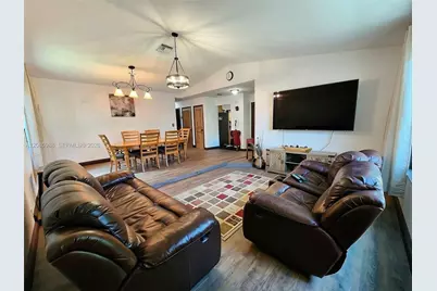 635 NE 3rd St, Dania Beach, FL 33004 - Photo 15