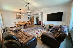635 NE 3rd St, Dania Beach, FL 33004 - Photo 15