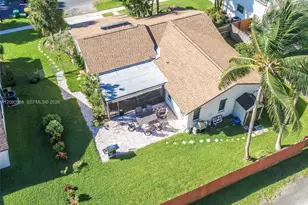 635 NE 3rd St, Dania Beach, FL 33004 - Photo 3