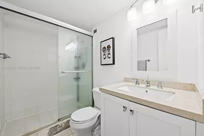 328 N Ocean Blvd #104, Pompano Beach, FL 33062 - Photo 15