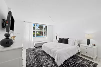328 N Ocean Blvd #104, Pompano Beach, FL 33062 - Photo 17
