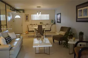 800 S Hollybrook Dr, Pembroke Pines, FL 33025 - Photo 13