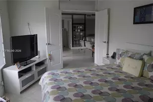 800 S Hollybrook Dr, Pembroke Pines, FL 33025 - Photo 17
