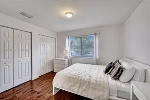 3892 Falcon Ridge Cir, Weston, FL 33331 - Photo 19