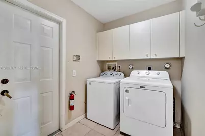 3892 Falcon Ridge Cir, Weston, FL 33331 - Photo 27