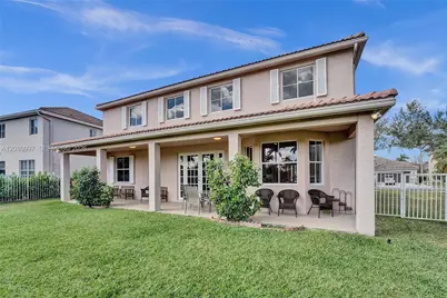 3892 Falcon Ridge Cir, Weston, FL 33331 - Photo 29