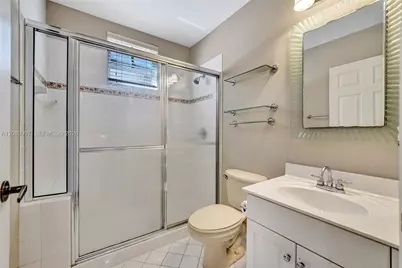 3892 Falcon Ridge Cir, Weston, FL 33331 - Photo 17