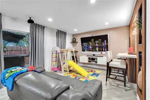 7501 SW 108th Ave, Miami, FL 33173 - Photo 11