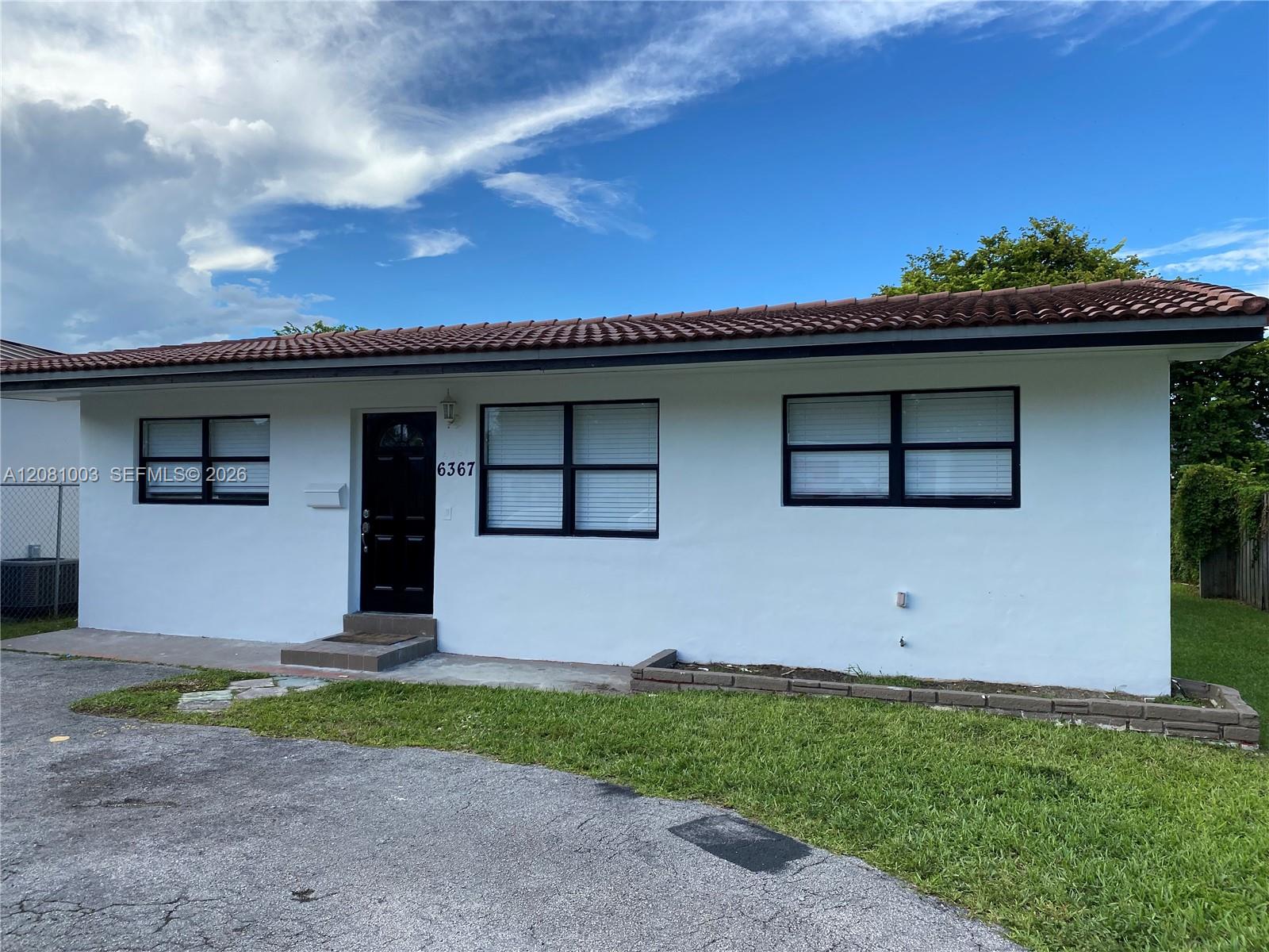 6367 SW 24th St - 6367 SW 24th St, Miami, FL 33155 Luxury Property | Jose Angel Pina