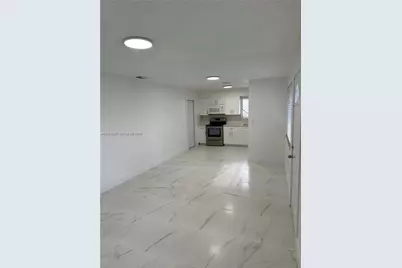 324 E 34th #1, Hialeah, FL 33013 - Photo 3