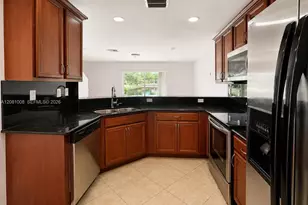 9241 Chambers St, Tamarac, FL 33321 - Photo 5