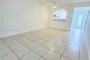 8220 Sunrise Lakes Blvd, Sunrise, FL 33322 - Photo 7