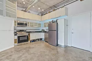 10 SW South River Dr, Miami, FL 33130 - Photo 5