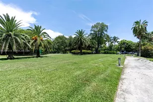 770 NE 69th St, Miami, FL 33138 - Photo 23