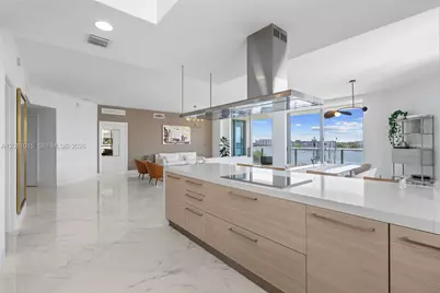 17111 Biscayne Blvd #402, North Miami Beach, FL 33160 - Photo 21