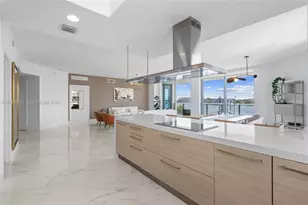 17111 Biscayne Blvd, North Miami Beach, FL 33160 - Photo 21