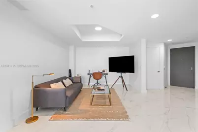 17111 Biscayne Blvd #402, North Miami Beach, FL 33160 - Photo 7