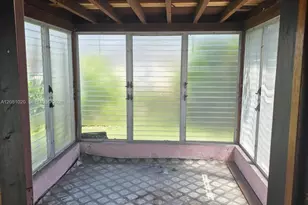 921 NE 163rd St, North Miami Beach, FL 33162 - Photo 5