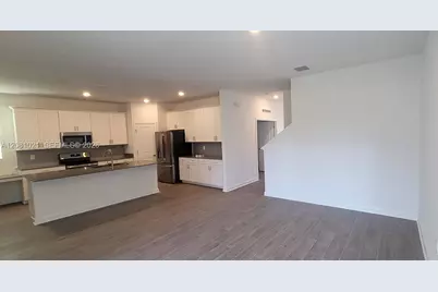 11926 Language Way, Orlando, FL 32832 - Photo 9