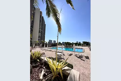 20335 W Country Club Dr #2302, Aventura, FL 33180 - Photo 9