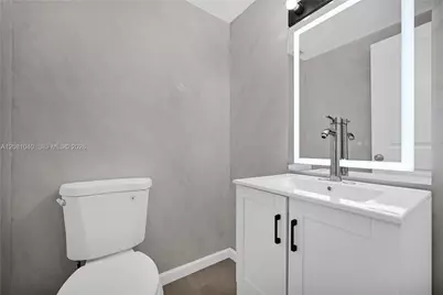 300 Bayview Dr #211, Sunny Isles Beach, FL 33160 - Photo 17