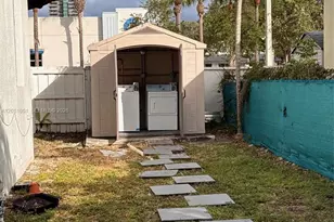 570 NE 69th St, Miami, FL 33138 - Photo 3