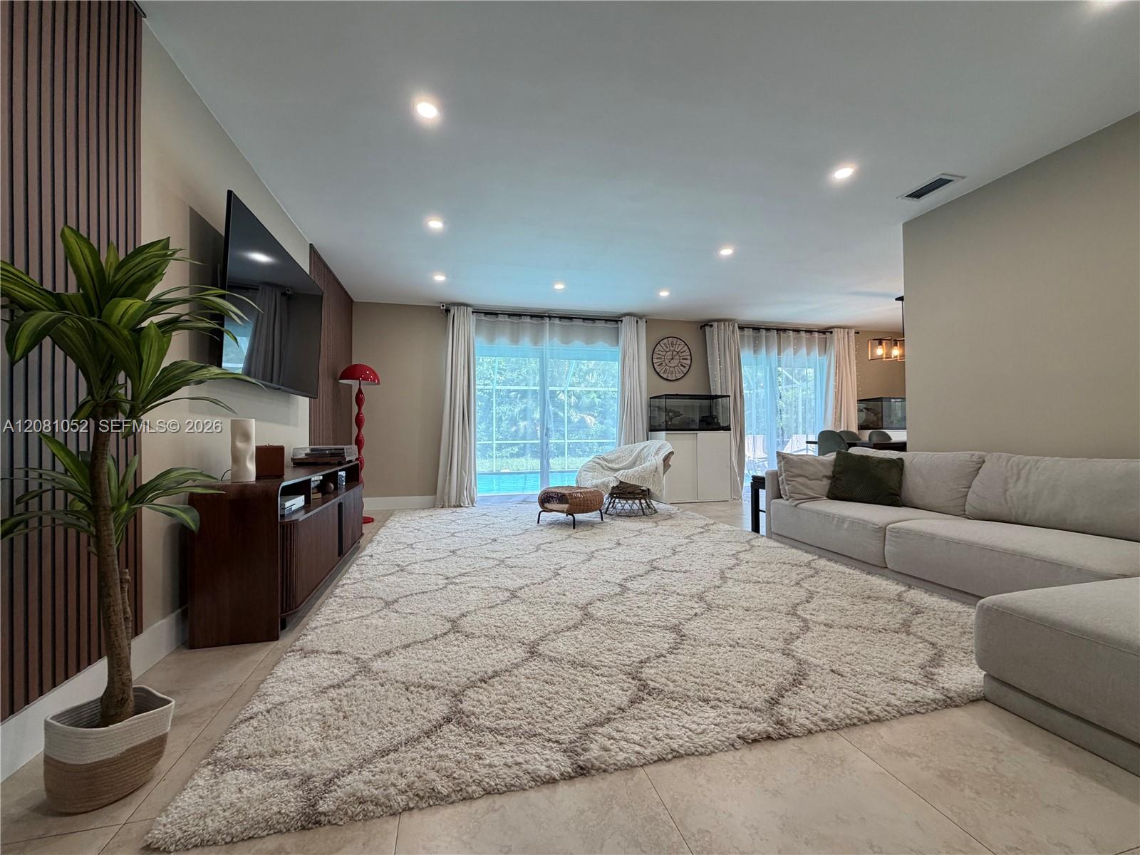 8203 NW 37th St - 8203 NW 37th St, Coral Springs, FL 33065 Luxury Property | Jose Angel Pina