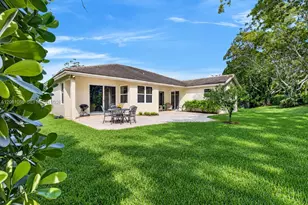 3098 Lakewood Cir, Weston, FL 33332 - Photo 3
