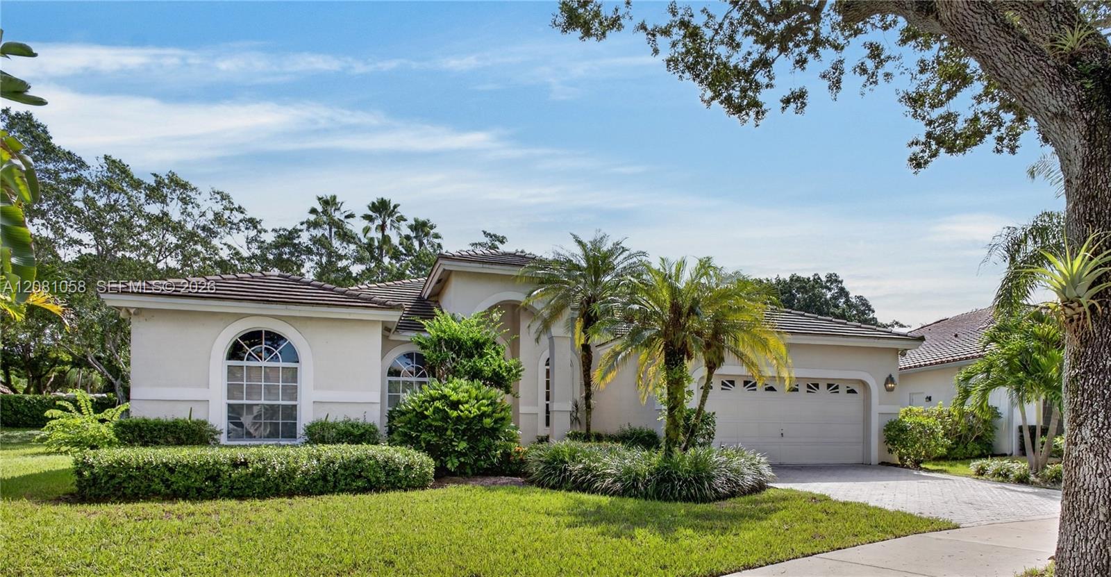 3098 Lakewood Cir - 3098 Lakewood Cir, Weston, FL 33332 Luxury Property | Jose Angel Pina
