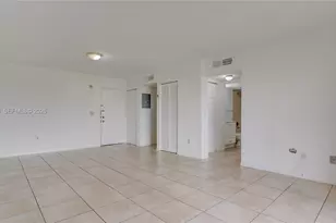 8260 SW 210th St, Cutler Bay, FL 33189 - Photo 11