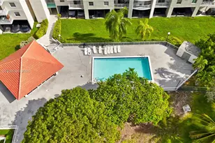 8260 SW 210th St, Cutler Bay, FL 33189 - Photo 5