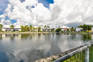 8260 SW 210th St, Cutler Bay, FL 33189 - Photo 23