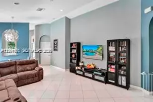 2240 NE 37th Rd, Homestead, FL 33033 - Photo 7