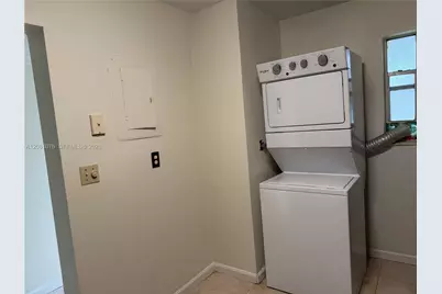 8000 Fairview Dr #202, Tamarac, FL 33321 - Photo 5