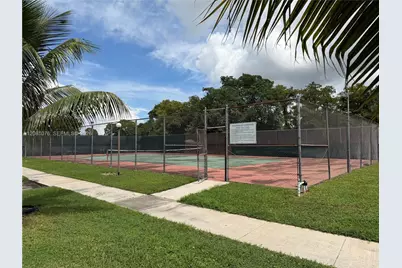 8000 Fairview Dr #202, Tamarac, FL 33321 - Photo 25