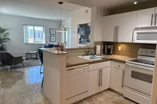 10 Aragon Ave, Coral Gables, FL 33134 - Photo 3