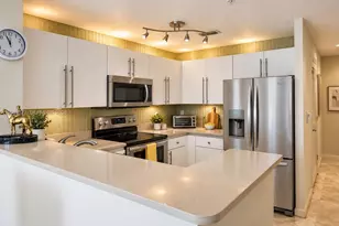 10 Aragon Ave, Coral Gables, FL 33134 - Photo 3