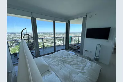 488 NE 18th St #4701, Miami, FL 33132 - Photo 9