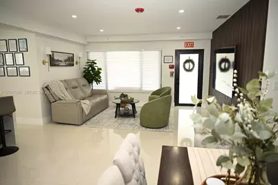 850 W 51st Pl, Hialeah, FL 33012 - Photo 5